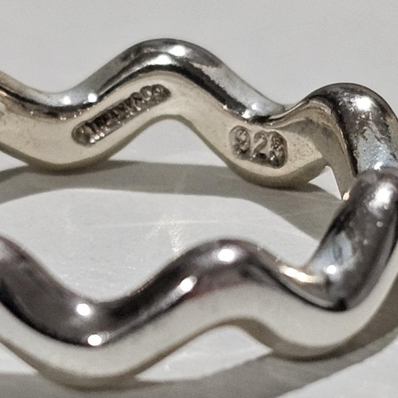NEW Tiffany & Co Paloma Picasso Zig Zag Ring - Picture 6 of 8